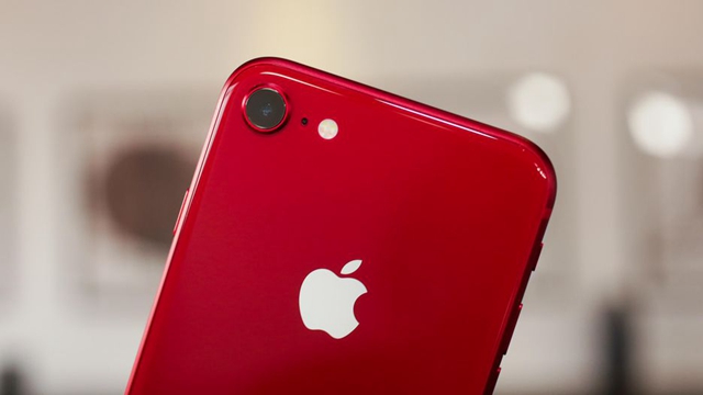 苹果8plus红色版对比(苹果8plus红色参数配置)